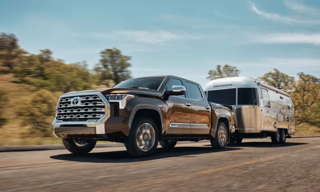 Tows 12,000 lbs and Hauls 1,940 lbs